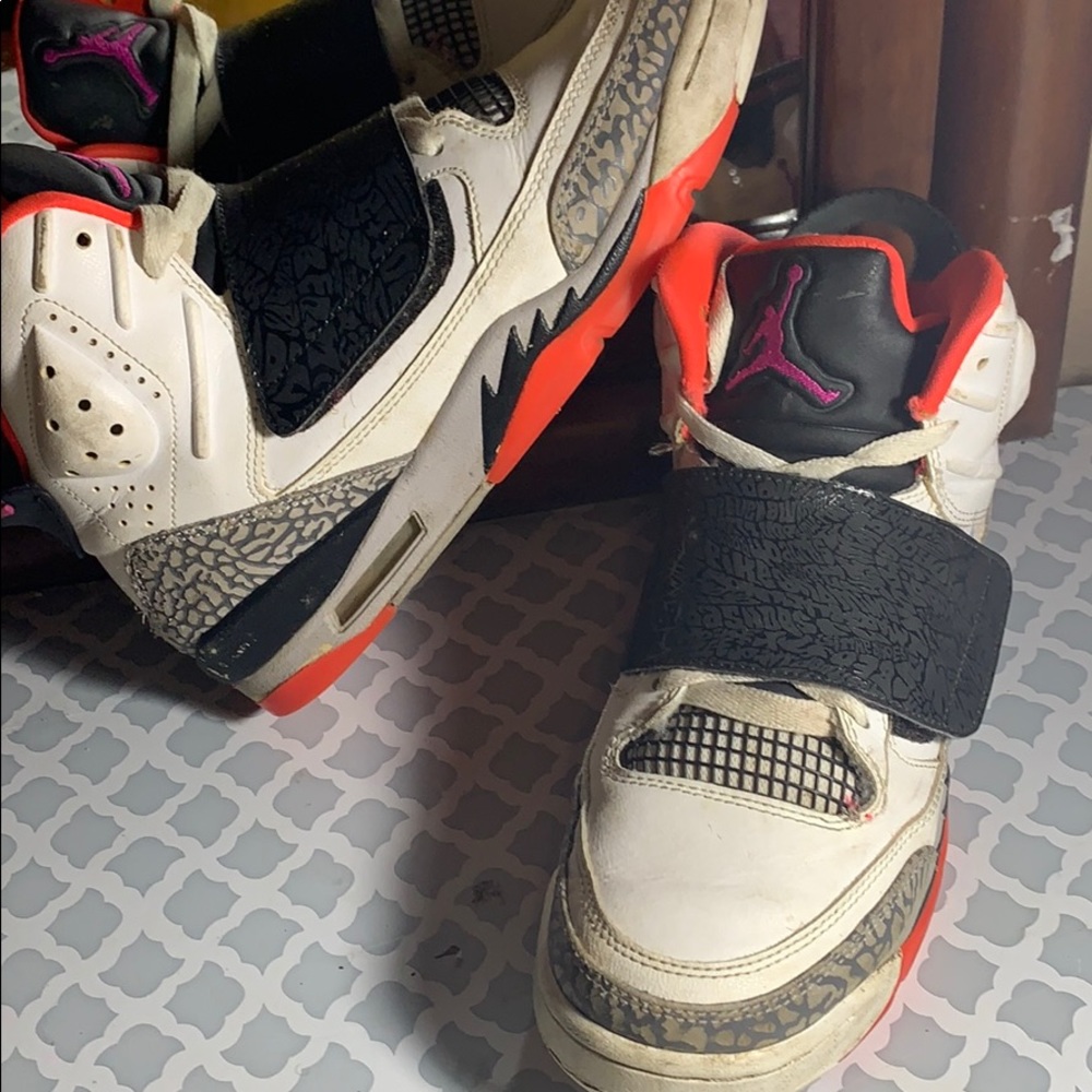 Jordan with cross strap🥰